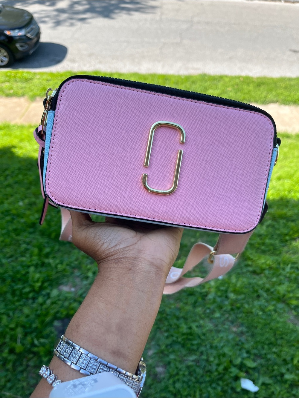 Marc Jacobs Pink Leather Snapshot Camera Bag with Logo Strap - Picture 2 of 7